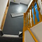 Apartment Luxury Industrial Near Brudenell Social Club & Headingley Stadium *