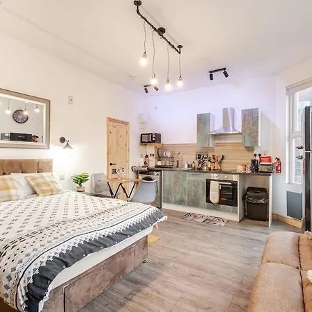 Apartman Luxury Industrial Near Brudenell Social Club & Headingley Stadium *