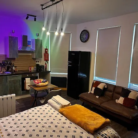 Apartman Luxury Industrial Near Brudenell Social Club & Headingley Stadium Leeds
