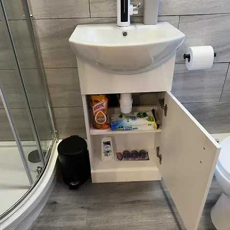 Luxury Industrial 公寓 *